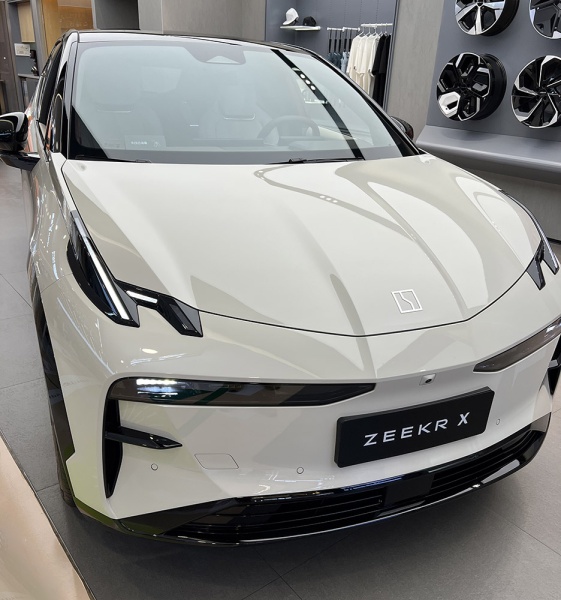 Zeekr 001/X